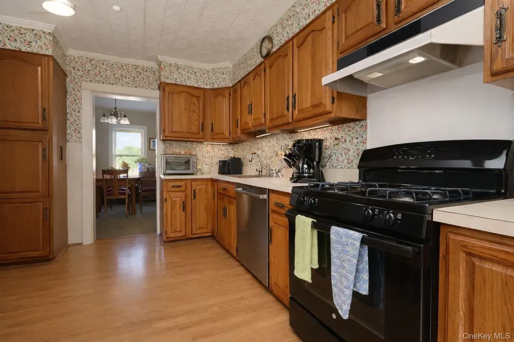 90 S Middletown Road Pearl River NY 10965