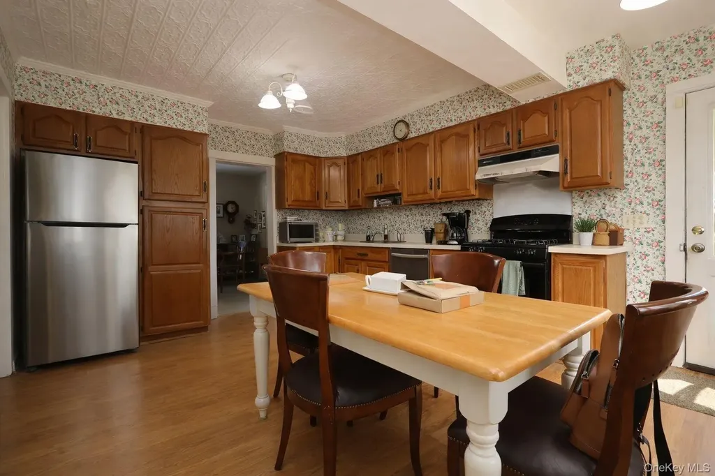 90 S Middletown Road Pearl River NY 10965