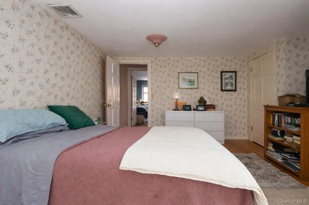 90 S Middletown Road Pearl River NY 10965