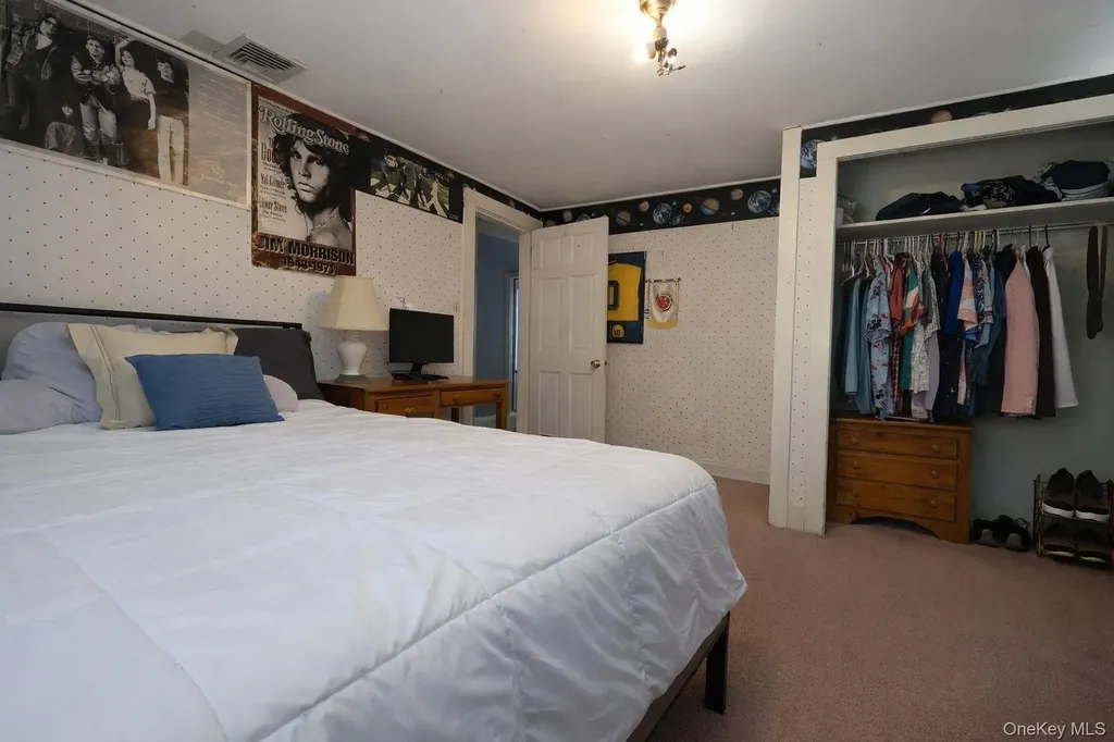 90 S Middletown Road Pearl River NY 10965