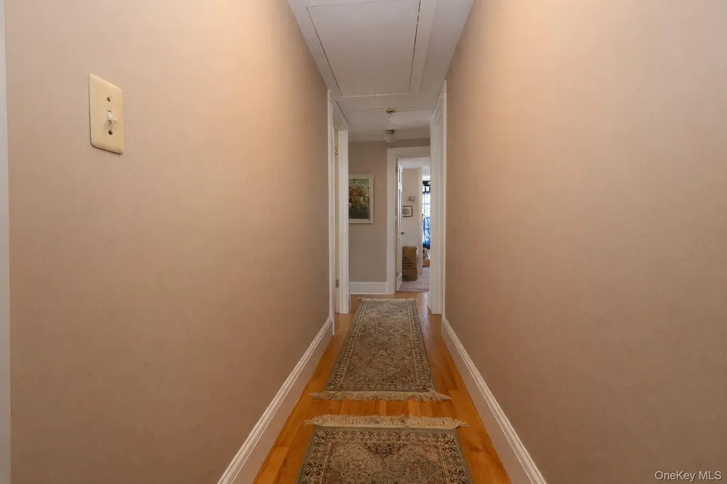 90 S Middletown Road Pearl River NY 10965