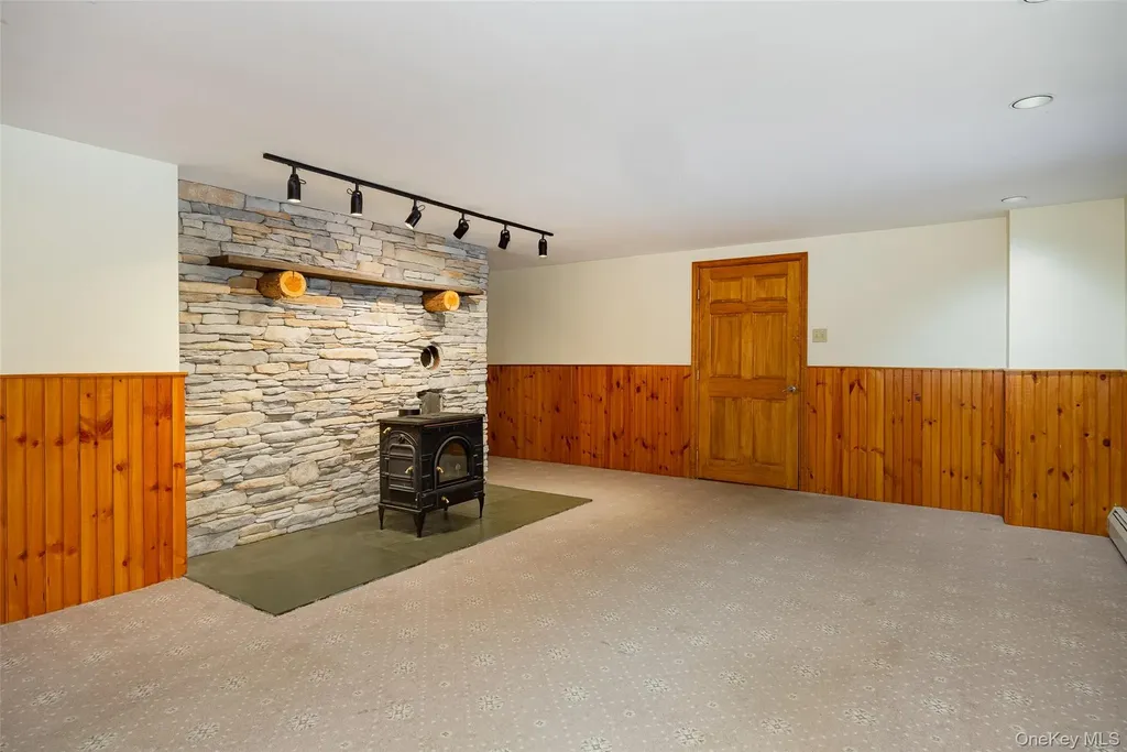 129 Clinton Corners Road Salt Point NY 12578