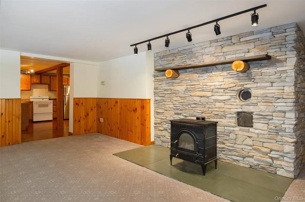 129 Clinton Corners Road Salt Point NY 12578