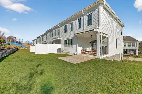 1827 Soundview Court Yorktown Heights NY 10598