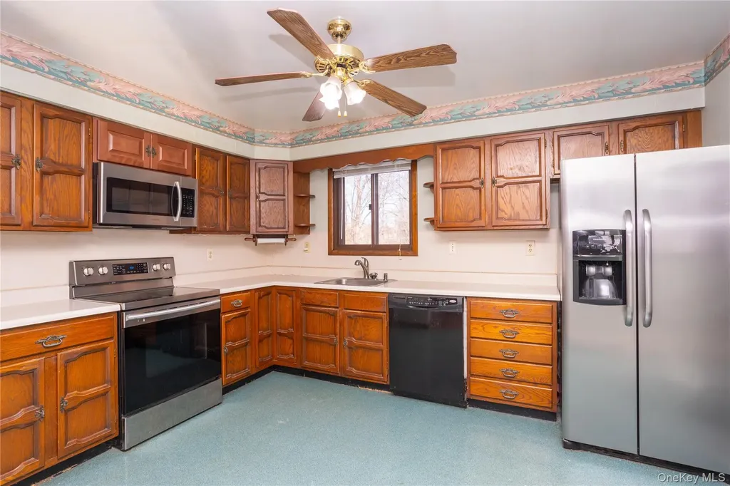 62 Tamarack Hill Drive Poughkeepsie NY 12603