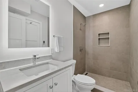 1823 Soundview Court Yorktown Heights NY 10598