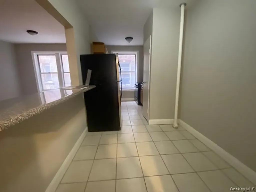 1075 Grand Concourse Bronx NY 10452