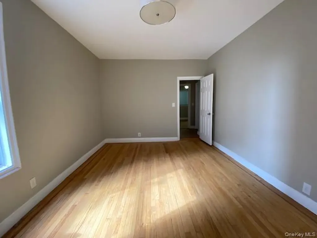 1075 Grand Concourse Bronx NY 10452