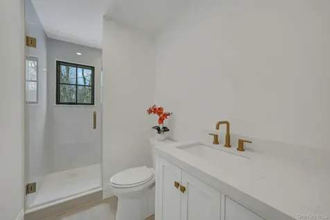 32 Sycamore Road Scarsdale NY 10583