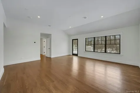 32 Sycamore Road Scarsdale NY 10583