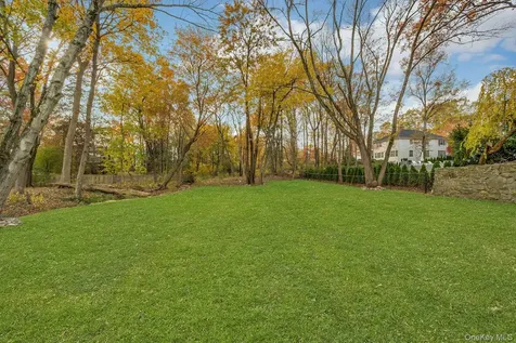 32 Sycamore Road Scarsdale NY 10583