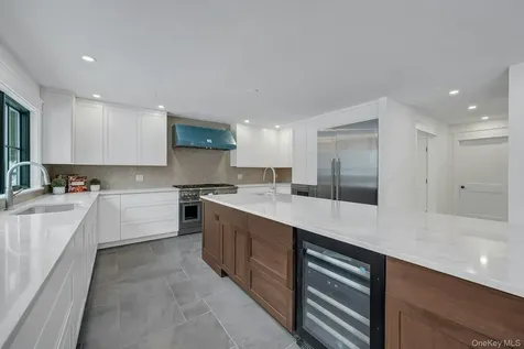 32 Sycamore Road Scarsdale NY 10583