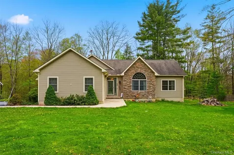 576 Burlingham Road Bloomingburg NY 12721