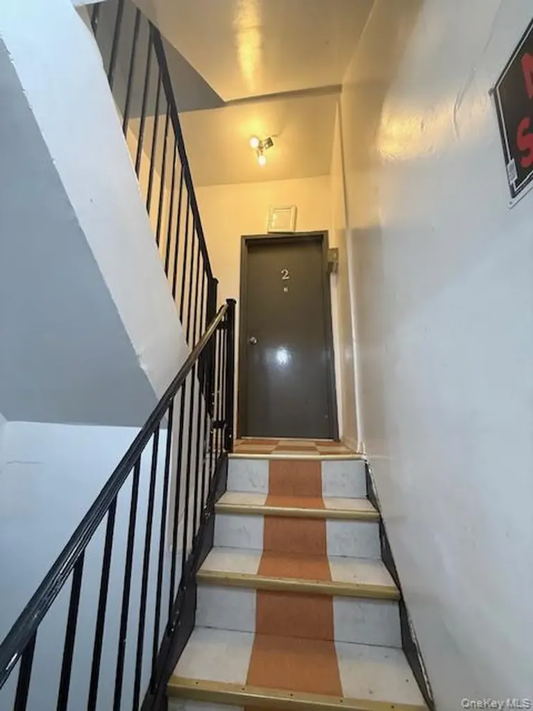 686 Fairview Avenue Ridgewood NY 11385