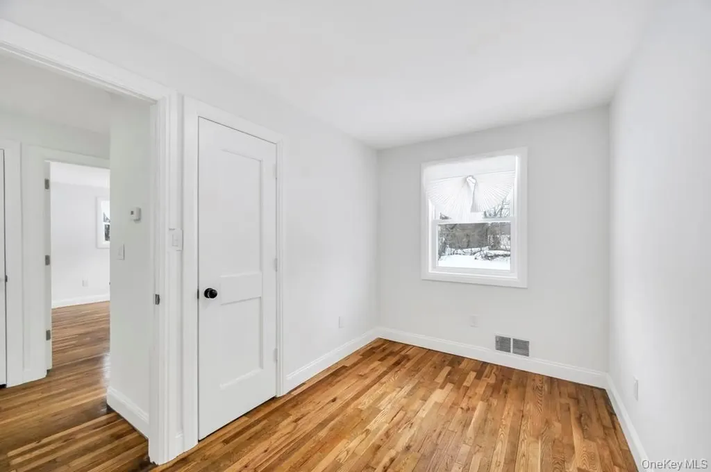 33 Silverpine Drive Amityville NY 11701