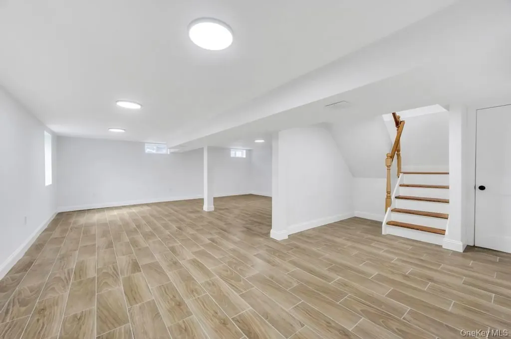 33 Silverpine Drive Amityville NY 11701