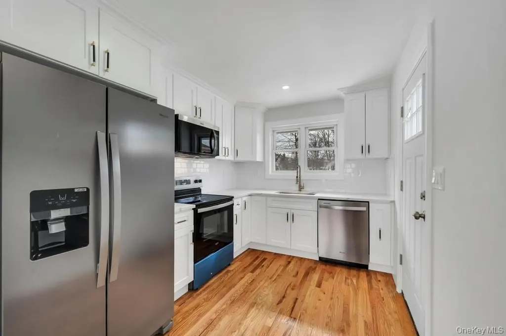 33 Silverpine Drive Amityville NY 11701