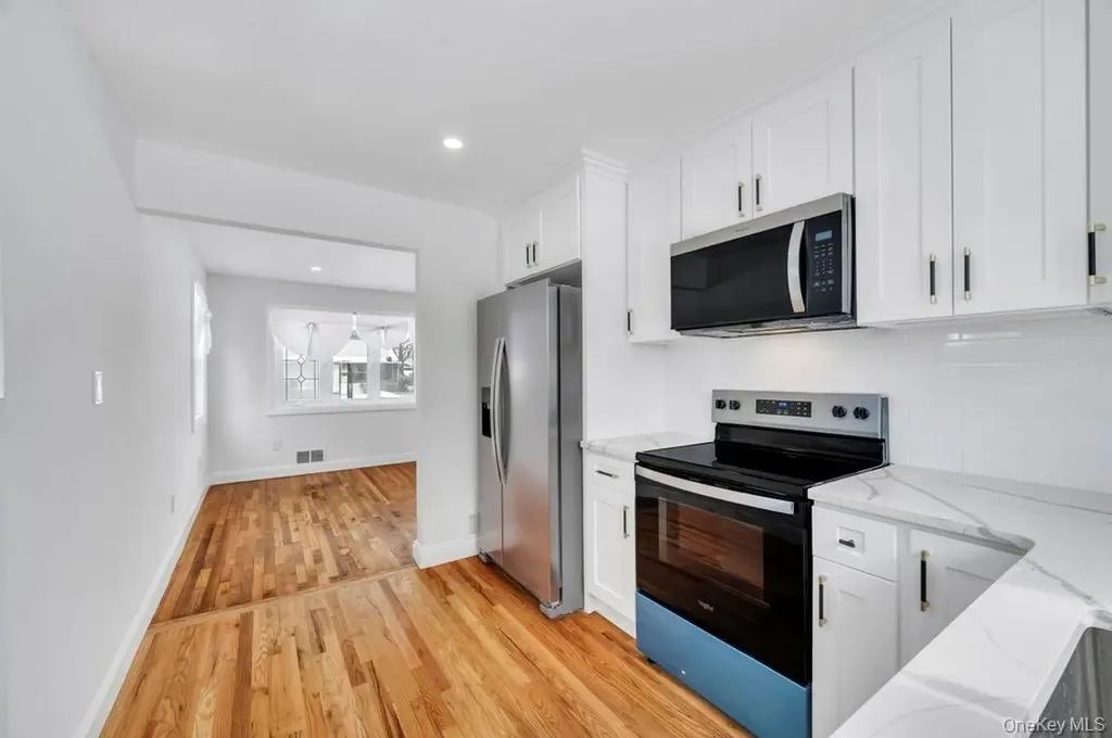 33 Silverpine Drive Amityville NY 11701