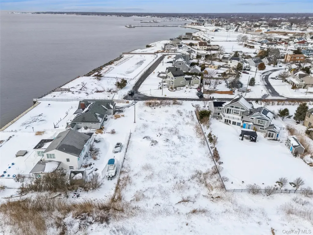 499 Grove Avenue Patchogue NY 11772