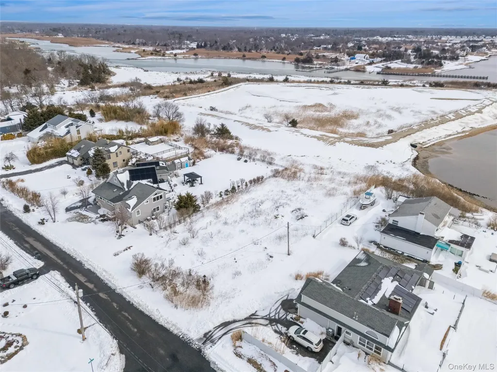 499 Grove Avenue Patchogue NY 11772