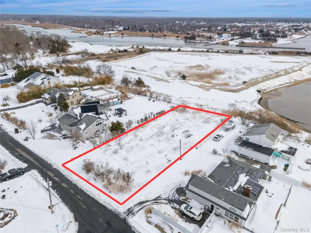 499 Grove Avenue Patchogue NY 11772