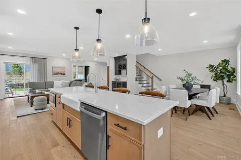1843 Soundview Court Yorktown Heights NY 10598