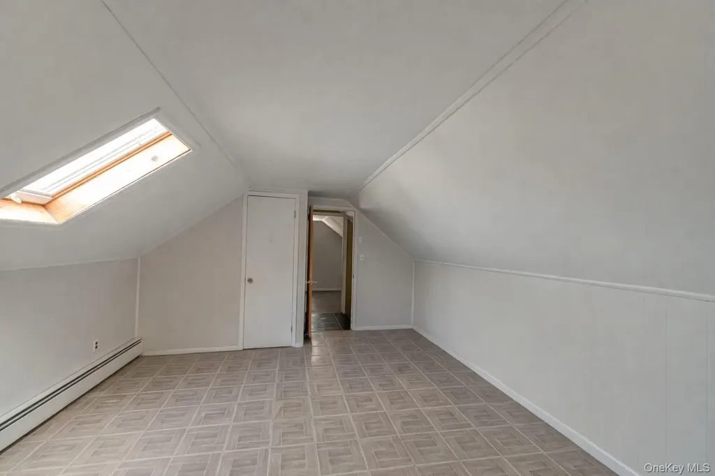 14 Willoughby Place West Islip NY 11795