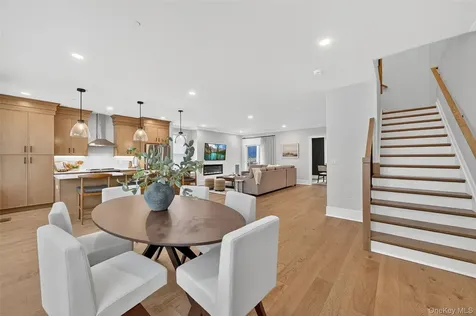 1825 Soundview Court Yorktown Heights NY 10598
