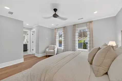 1829 Soundview Court Yorktown Heights NY 10598