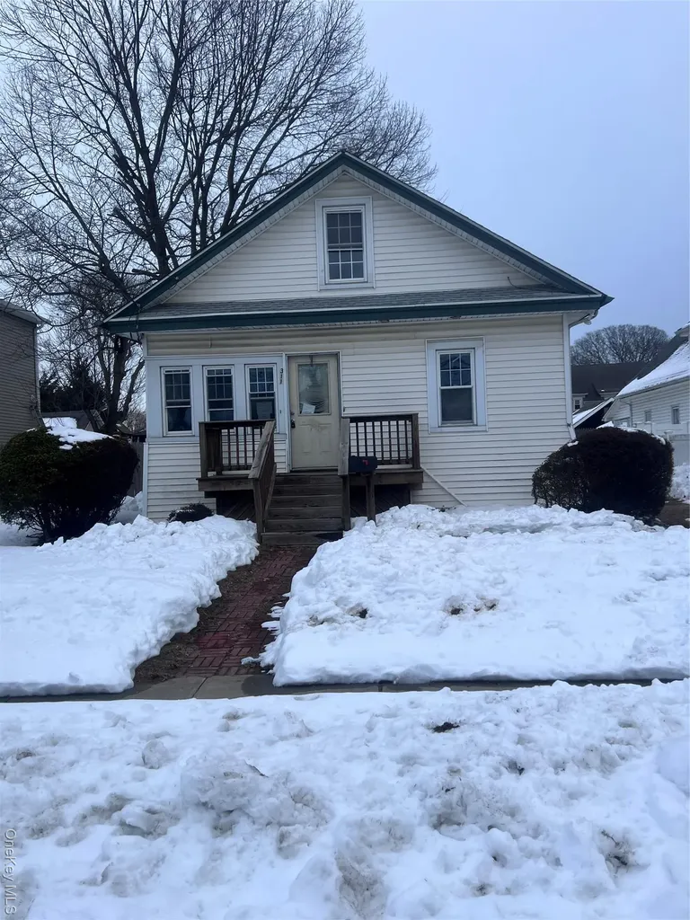 311 Park Avenue Freeport NY 11520