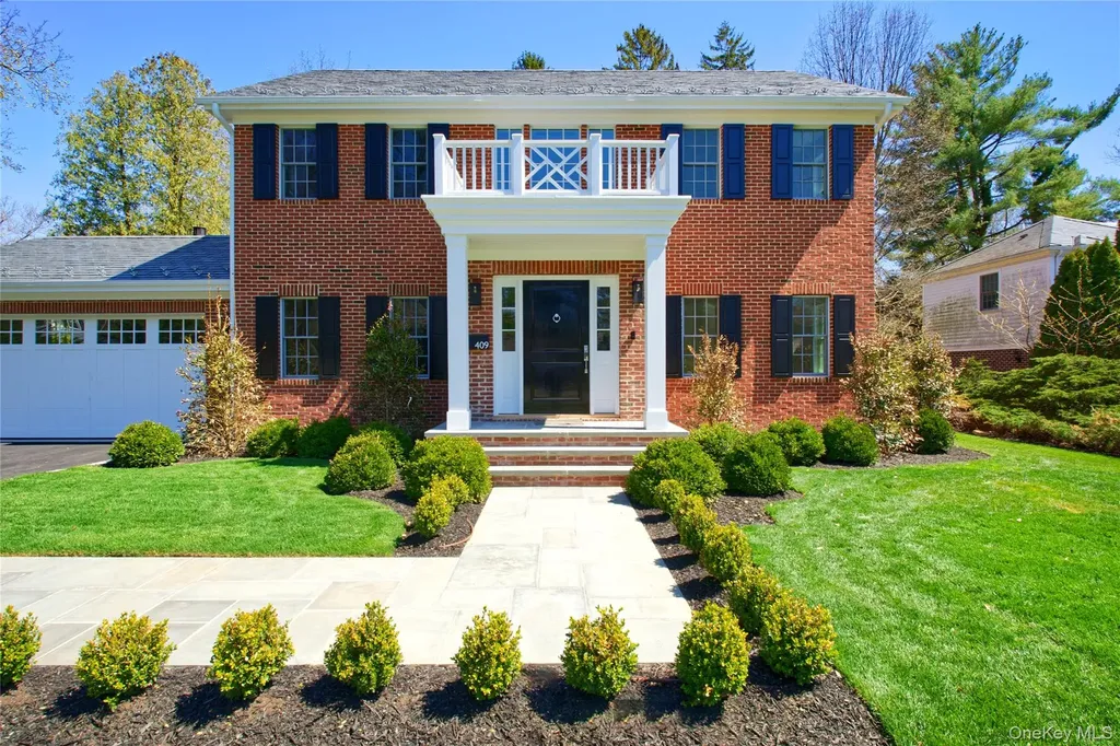 409 Abbey Road Manhasset NY 11030