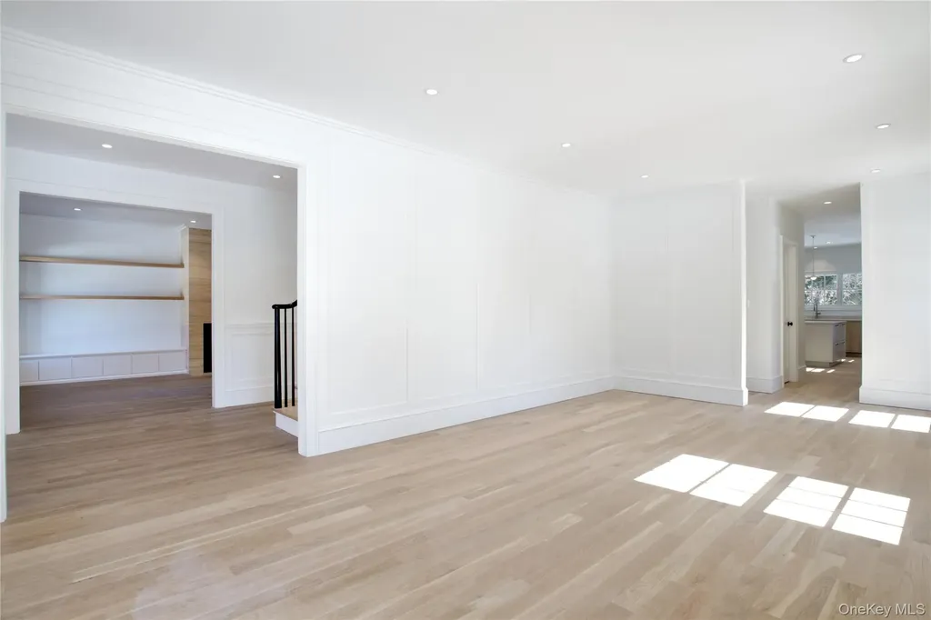 409 Abbey Road Manhasset NY 11030