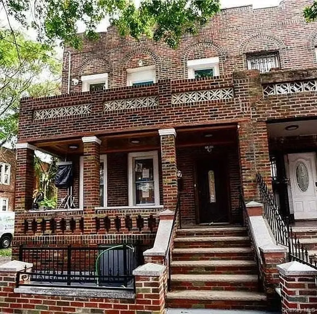 577 Logan Street Brooklyn NY 11208