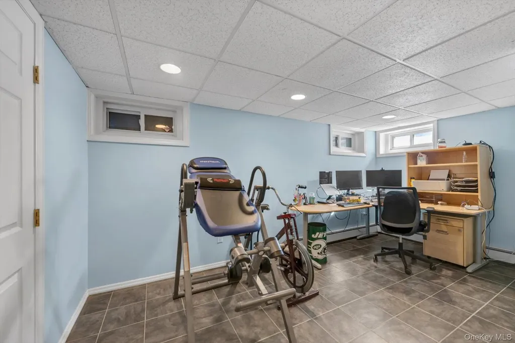 381 Robyn Place East Meadow NY 11554
