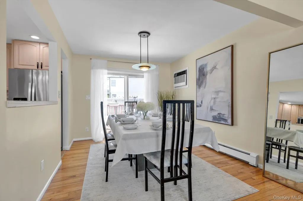 381 Robyn Place East Meadow NY 11554
