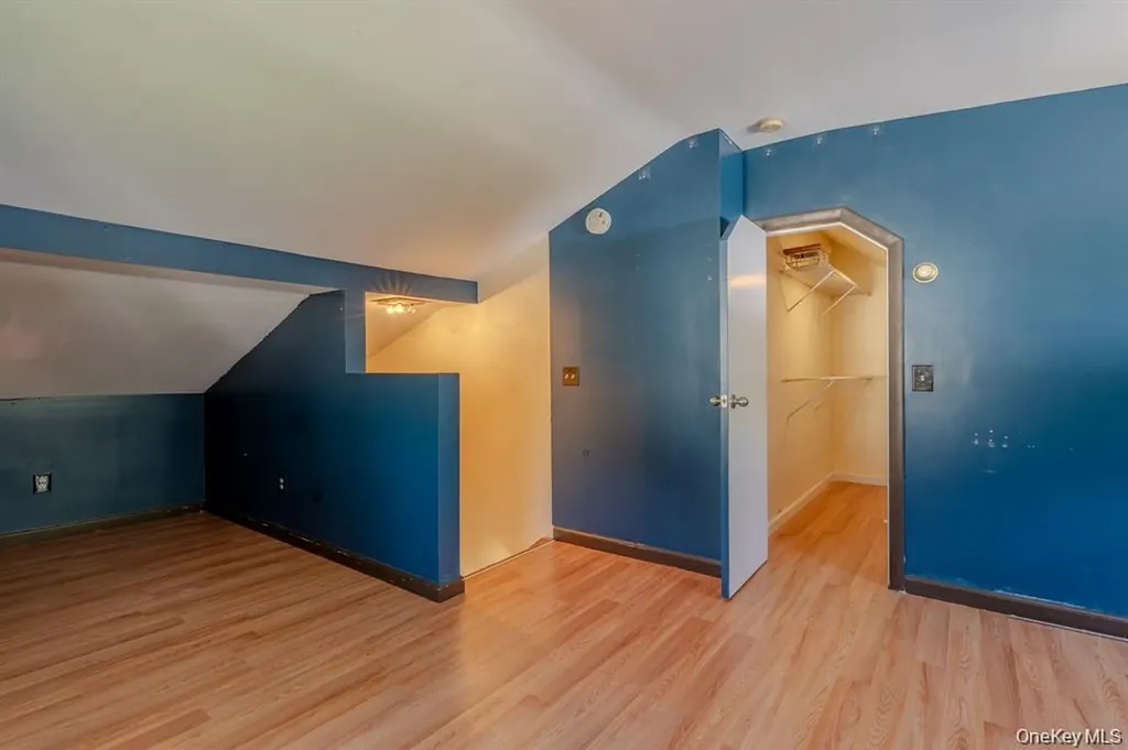 21 Mount Snow Lane Coram NY 11727