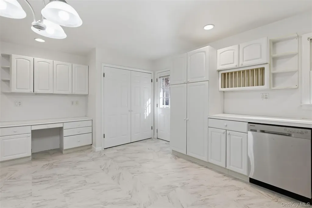 20 N Washington Avenue White Plains NY 10603