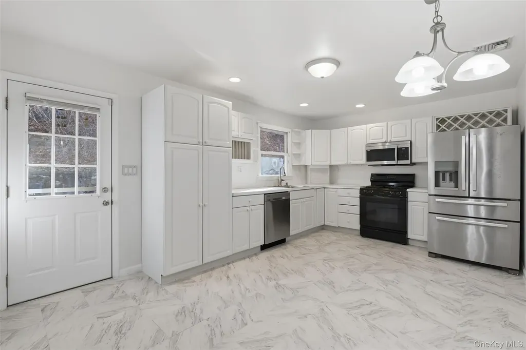 20 N Washington Avenue White Plains NY 10603