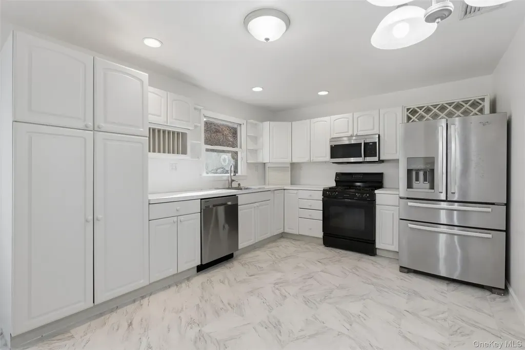 20 N Washington Avenue White Plains NY 10603