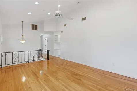 20 N Washington Avenue White Plains NY 10603
