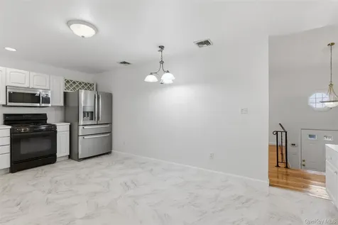 20 N Washington Avenue White Plains NY 10603