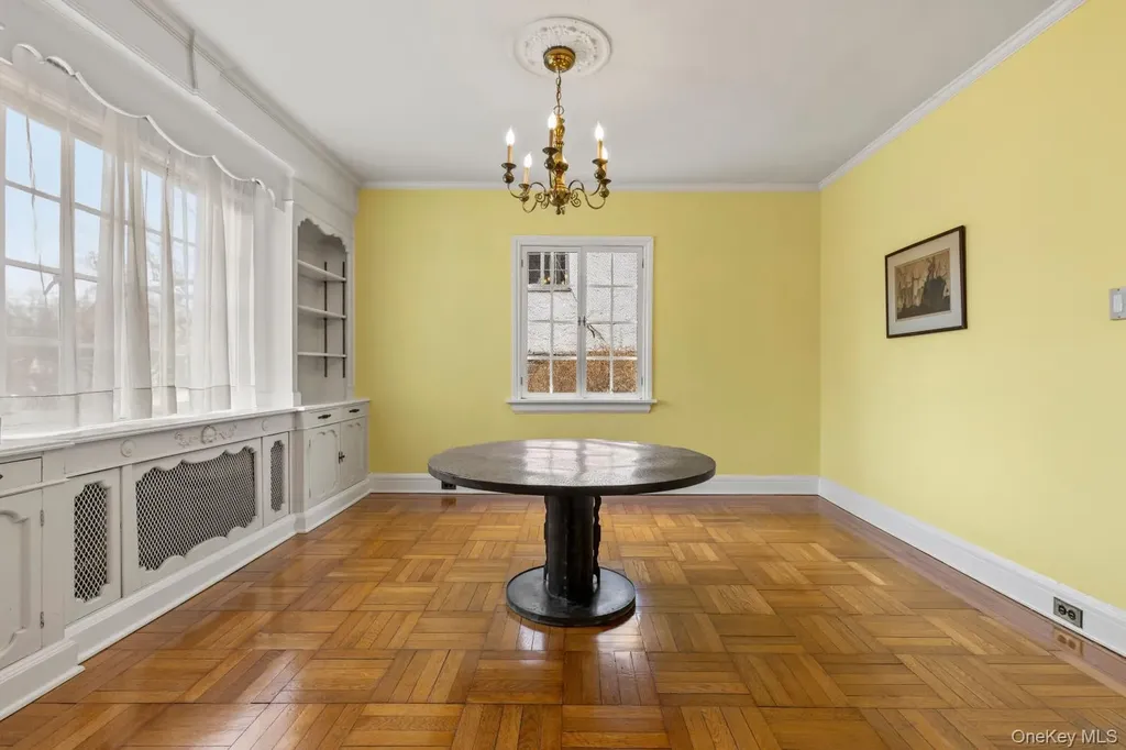 686 Forest Avenue Larchmont NY 10538