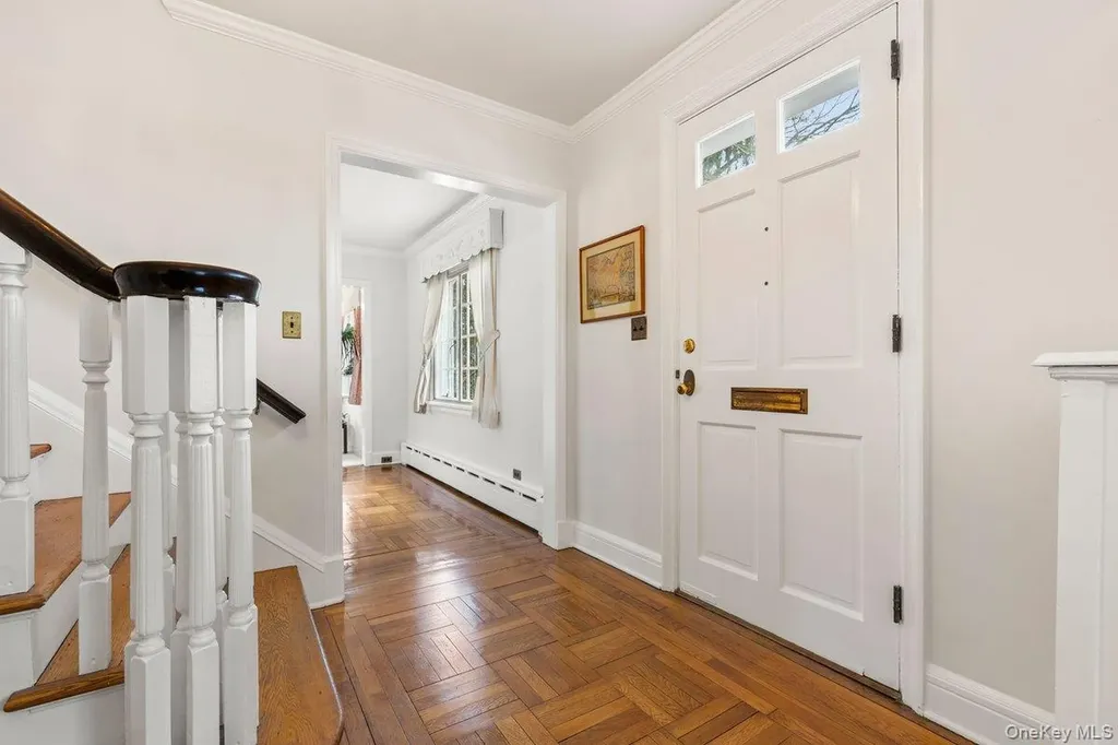 686 Forest Avenue Larchmont NY 10538