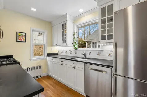 686 Forest Avenue Larchmont NY 10538
