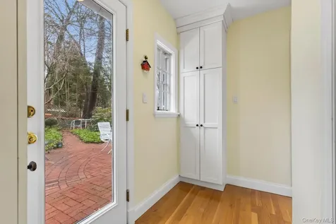 686 Forest Avenue Larchmont NY 10538