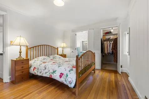 686 Forest Avenue Larchmont NY 10538