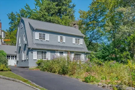 686 Forest Avenue Larchmont NY 10538