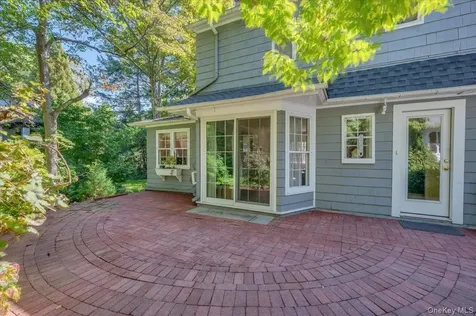 686 Forest Avenue Larchmont NY 10538