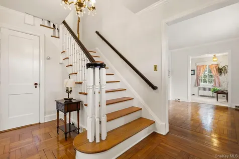 686 Forest Avenue Larchmont NY 10538