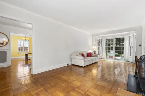 686 Forest Avenue Larchmont NY 10538